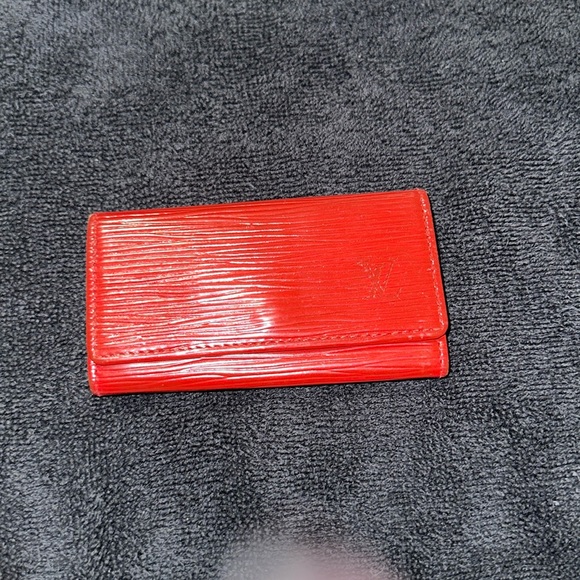 Louis Vuitton Red leather key holder - Picture 1 of 10